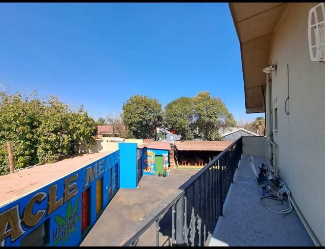 1,345M² BUSINESS FOR SALE IN DALVIEW